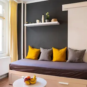 2 Bedroom In Great Location In Kreuzberg , Berlin Deutschland